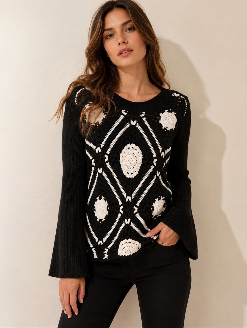 ❤️ BOSTON PROPER CROCHET FRONT BELL SLEEVE SWEATER, BLACK & WHITE MEDIUM.
